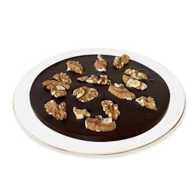 Dark chocolate cake and walnuts